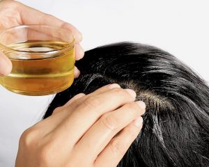 cách chữa rụng tóc sau sinh bằng dầu dừa