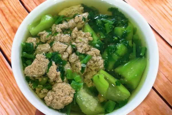 sau-sinh-an-rau-mong-toi-duoc-khong-2